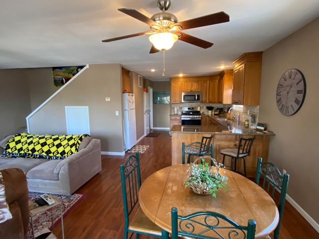 200 Indian Hills Lane, Kimberling City, MO 65686