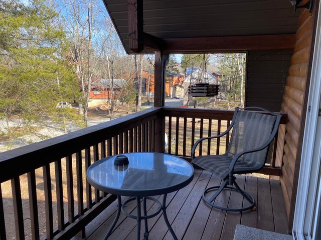 200 Indian Hills Lane, Kimberling City, MO 65686