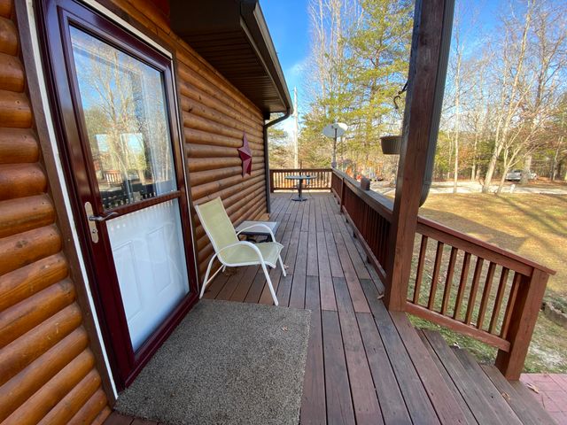 200 Indian Hills Lane, Kimberling City, MO 65686