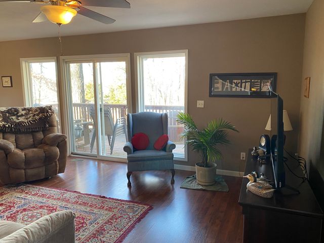 200 Indian Hills Lane, Kimberling City, MO 65686