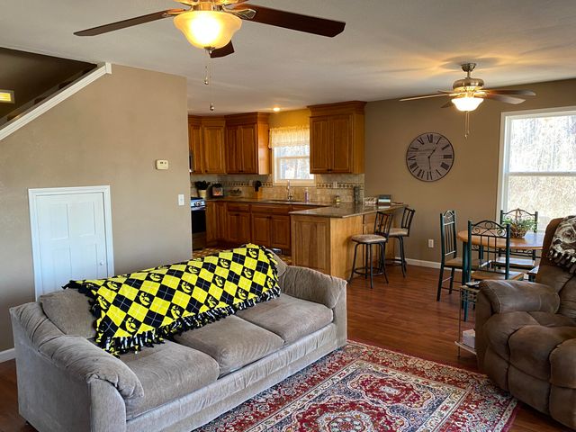 200 Indian Hills Lane, Kimberling City, MO 65686