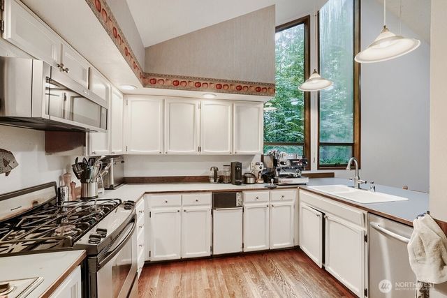 17419 151st Avenue NE, Woodinville, WA 98072