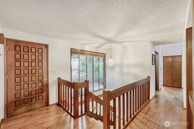 17419 151st Avenue NE, Woodinville, WA 98072