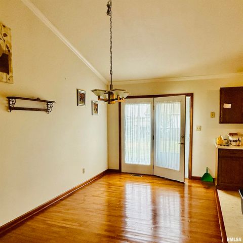 136 Post Road, Virden, IL 62690