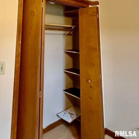 136 Post Road, Virden, IL 62690