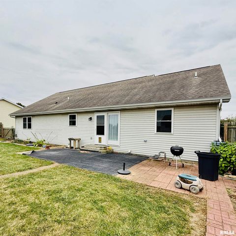 136 Post Road, Virden, IL 62690