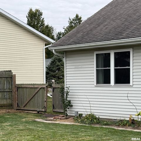 136 Post Road, Virden, IL 62690