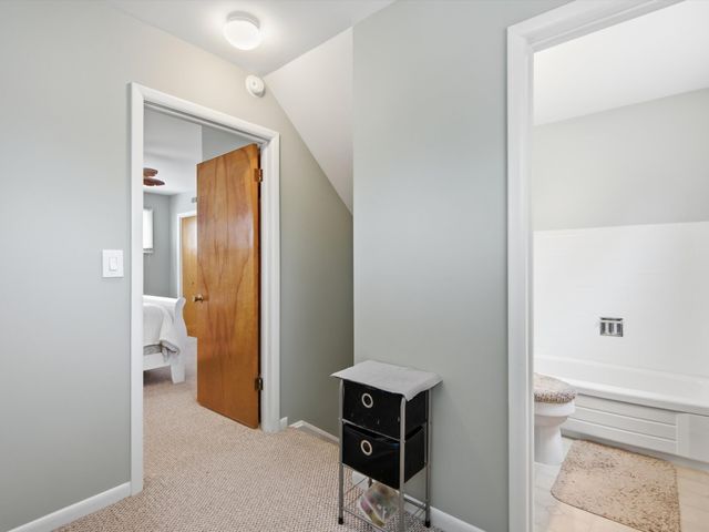 289 S Williams Lake Road, Waterford, MI 48327
