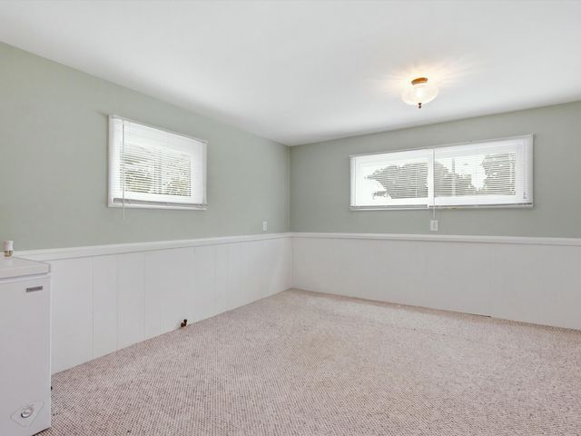 289 S Williams Lake Road, Waterford, MI 48327