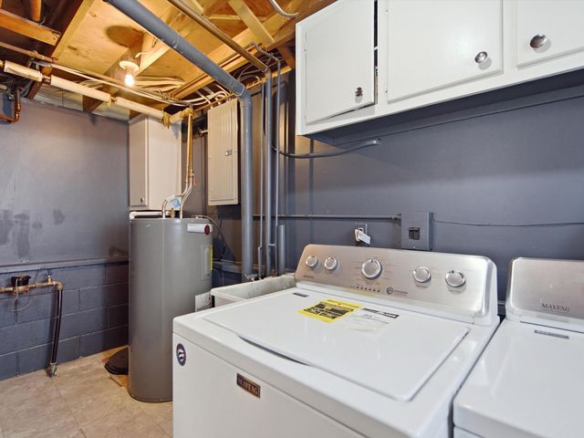 289 S Williams Lake Road, Waterford, MI 48327