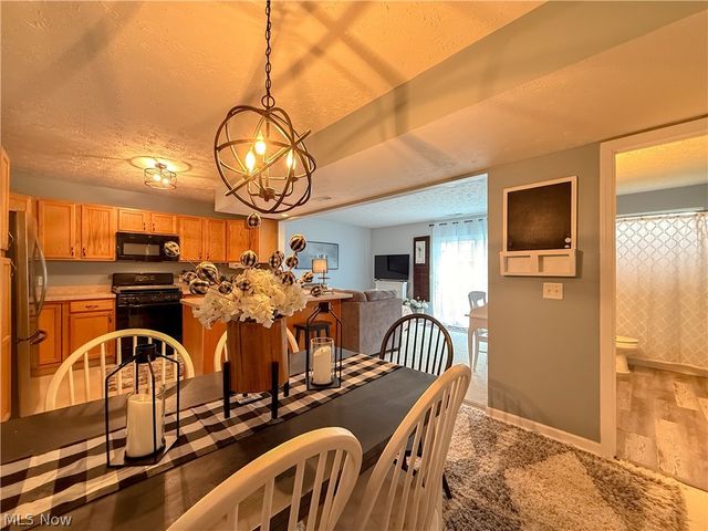 70 High Point Drive 76, Medina, OH 44256