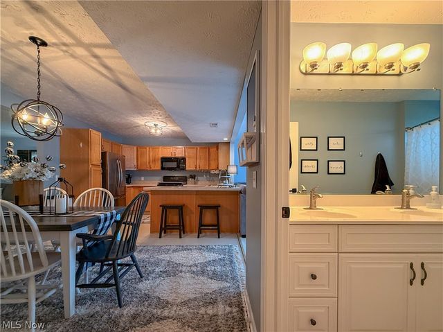 70 High Point Drive 76, Medina, OH 44256