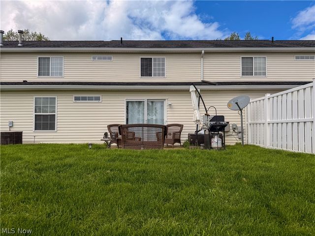 70 High Point Drive 76, Medina, OH 44256