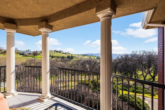 8088 La Trelle Ct, Pilot Hill, CA 95664