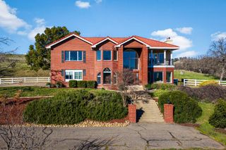 8088 La Trelle Ct, Pilot Hill, CA 95664