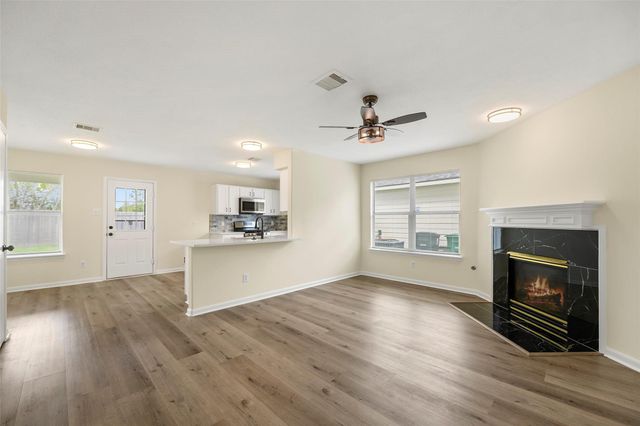 13226 Ridgewood Knoll Lane, Houston, TX 77047