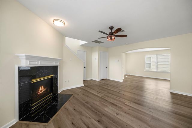 13226 Ridgewood Knoll Lane, Houston, TX 77047