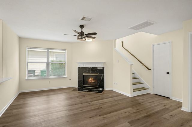 13226 Ridgewood Knoll Lane, Houston, TX 77047