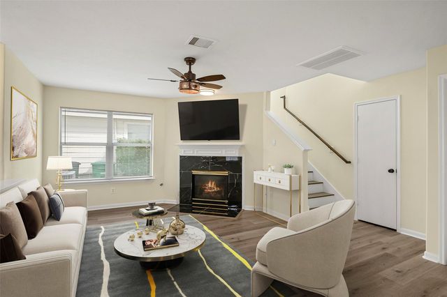 13226 Ridgewood Knoll Lane, Houston, TX 77047