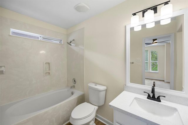 13226 Ridgewood Knoll Lane, Houston, TX 77047