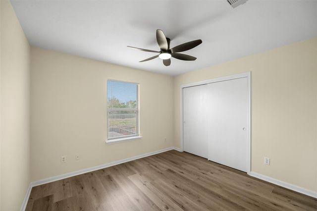 13226 Ridgewood Knoll Lane, Houston, TX 77047