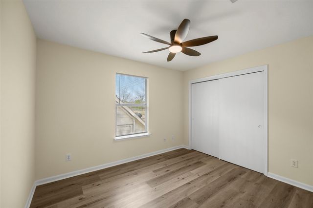 13226 Ridgewood Knoll Lane, Houston, TX 77047