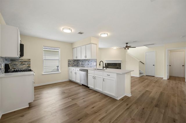 13226 Ridgewood Knoll Lane, Houston, TX 77047