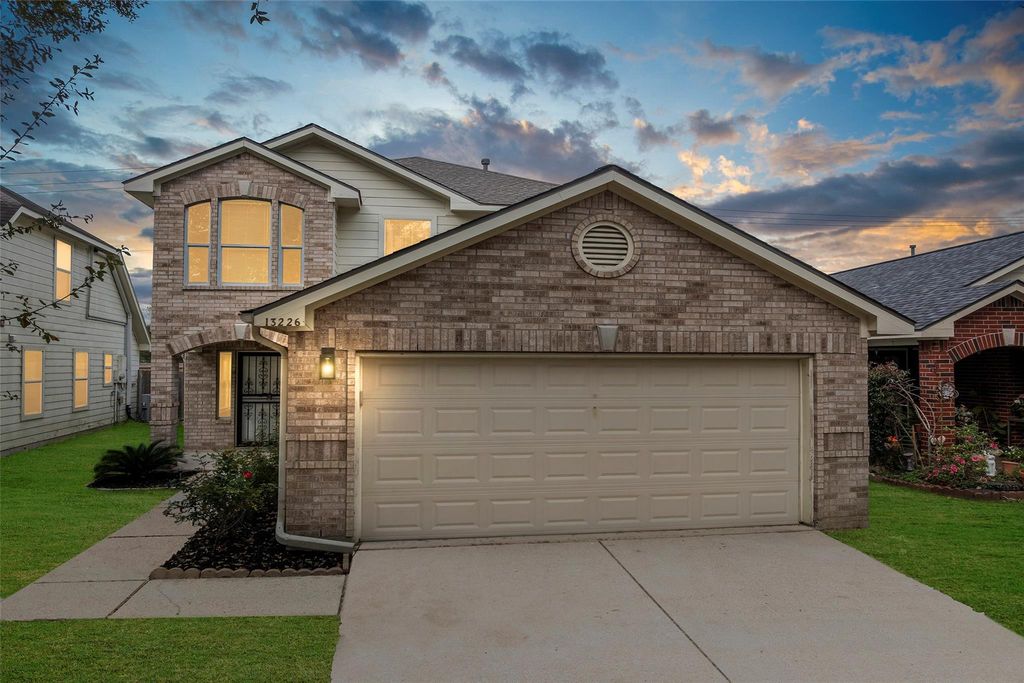 13226 Ridgewood Knoll Lane, Houston, TX 77047