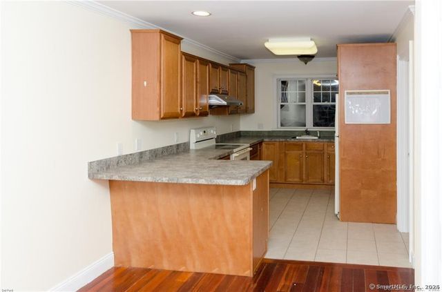 527 West Thames Street 27, Norwich, CT 06360