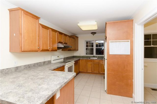 527 West Thames Street 27, Norwich, CT 06360