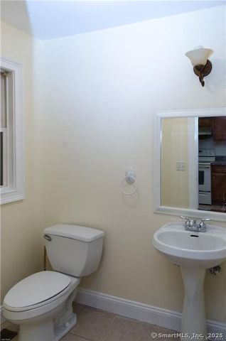 527 West Thames Street 27, Norwich, CT 06360