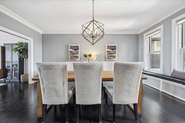 3530 N Lake Shore Drive 11B, Chicago, IL 60657