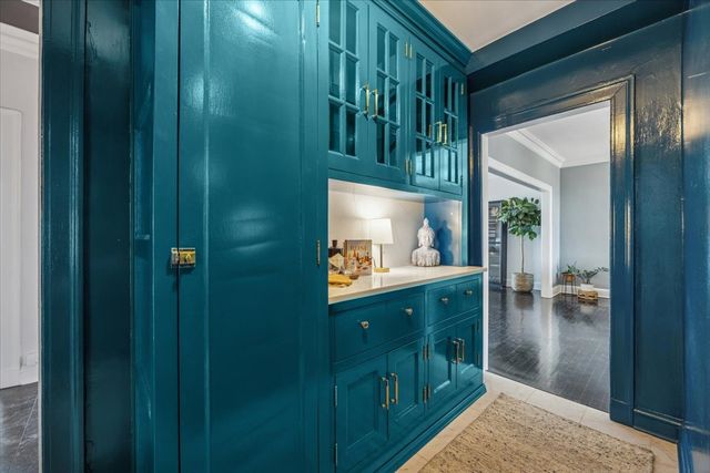 3530 N Lake Shore Drive 11B, Chicago, IL 60657