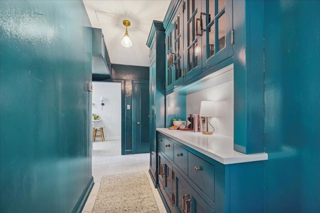 3530 N Lake Shore Drive 11B, Chicago, IL 60657