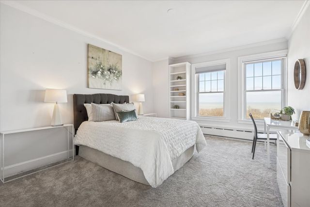 3530 N Lake Shore Drive 11B, Chicago, IL 60657