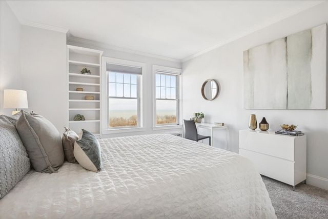 3530 N Lake Shore Drive 11B, Chicago, IL 60657