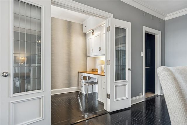 3530 N Lake Shore Drive 11B, Chicago, IL 60657