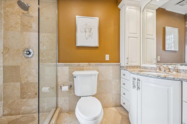 3530 N Lake Shore Drive 11B, Chicago, IL 60657