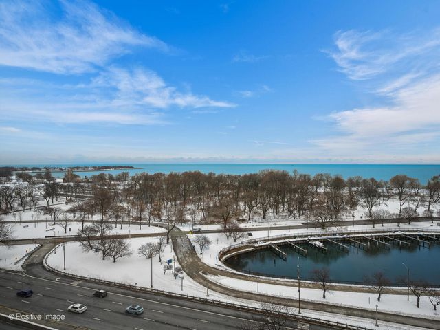 3530 N Lake Shore Drive 11B, Chicago, IL 60657