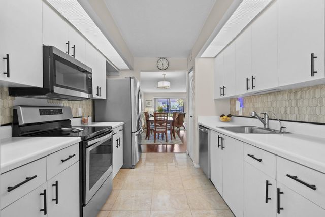 1601 SW 128th Terrace 201a, Pembroke Pines, FL 33027