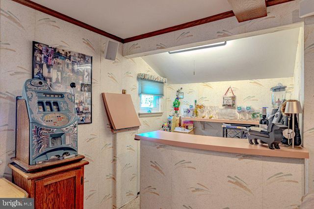 2 BELLOWS LN, Cherry Hill, NJ 08002