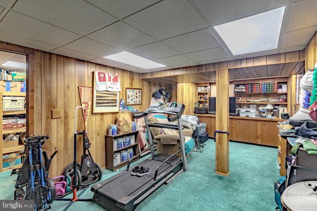 2 BELLOWS LN, Cherry Hill, NJ 08002