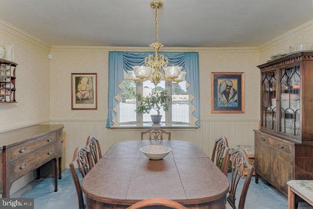 2 BELLOWS LN, Cherry Hill, NJ 08002