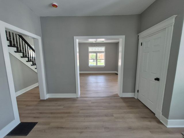 335 E 17th Street, Covington, KY 41014