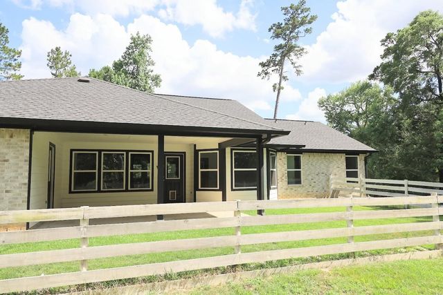 131 Feldspar Lane, Huntsville, TX 77340