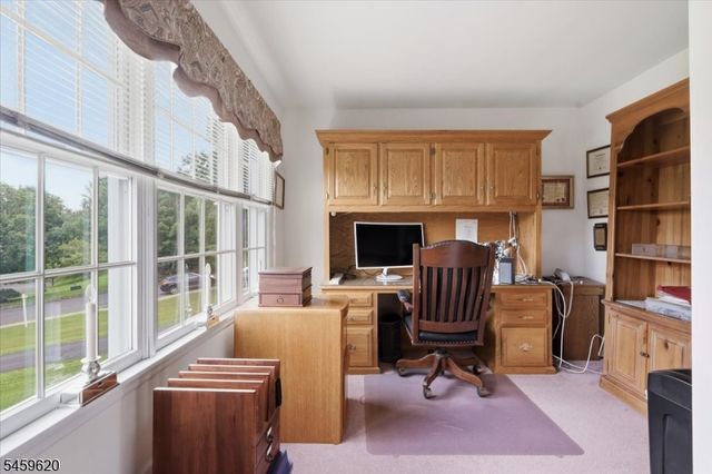 42 Copper Penny Rd, Raritan Twp., NJ 08822