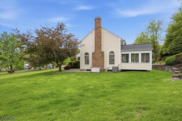 42 Copper Penny Rd, Raritan Twp., NJ 08822
