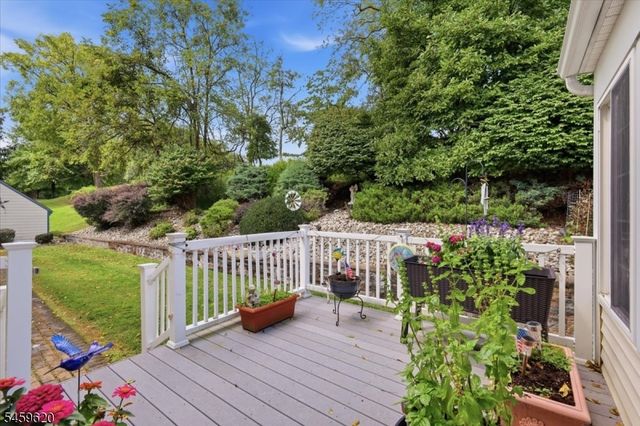 42 Copper Penny Rd, Raritan Twp., NJ 08822