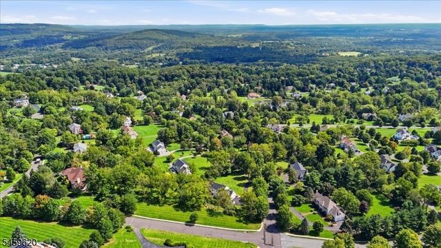 42 Copper Penny Rd, Raritan Twp., NJ 08822