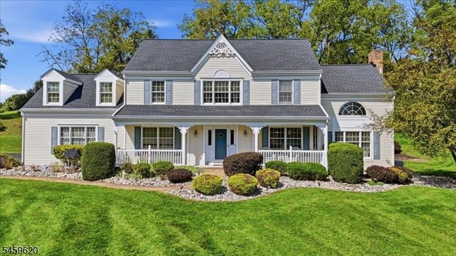 42 Copper Penny Rd, Raritan Twp., NJ 08822